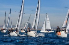 Mucha competitividad entre la flota de J/70 (foto terveo)