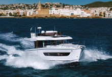 Una silueta moderna y elegante para el pequeño de la gama Trawler de Beneteau.