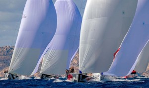 13 tripulaciones de 10 nacionalidades compiten en las 52 Super Series, posiblemente la liguilla de Cruceros monocasco de más alto nivel internacional. (foto nico martínez) 13 tripulaciones de 10 nacionalidades compiten en las 52 Super Series, posibleme