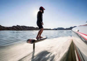 Máxima velocidad y control en la nueva tabla eFoil Race, de Flite.