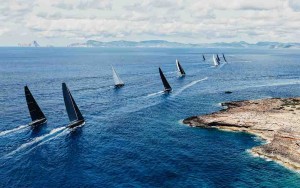 Las grandes esloras tienen en la Ibiza JoySail una cita anual donde compartir la
