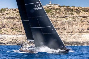 El Swan 56 'Intrigue' de Joaquín Verona (RCNB) se impuso en el trío de competido