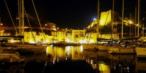 Bonifacio de noche