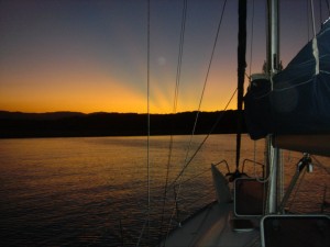 atardecer en el fondeo de Liscia