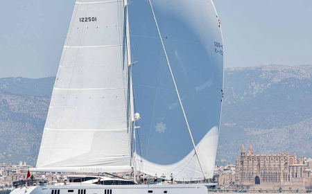 Manejar un supervelero en regatas como la Superyecht Cup de Palma requiere unas 